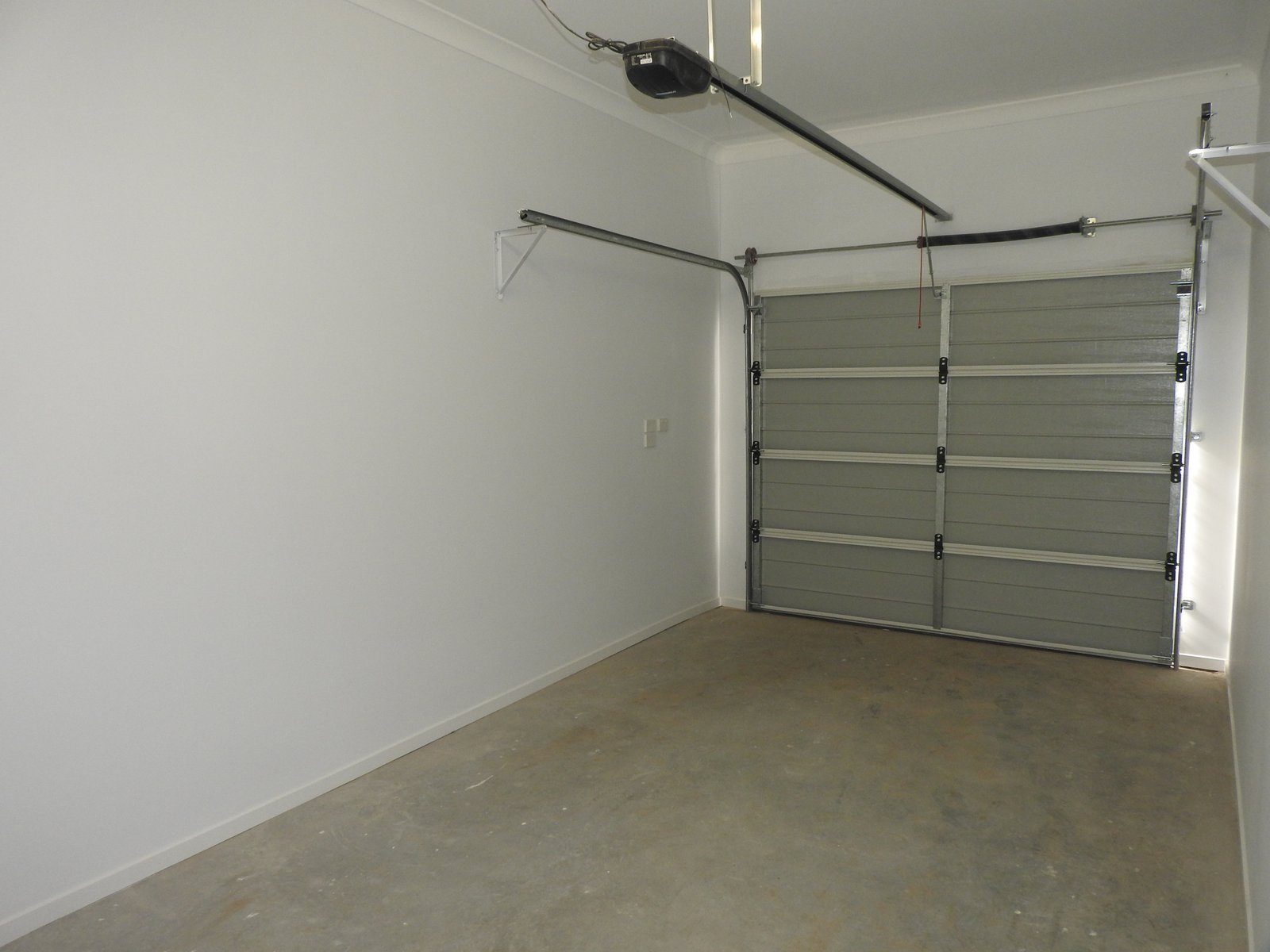 2/20 Sandridge St  Thornton 14