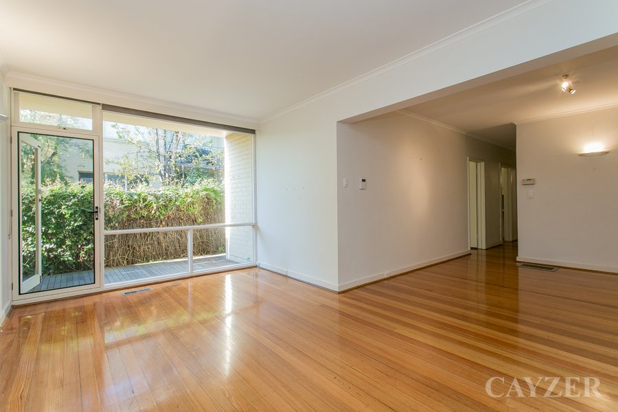 Gallery: 2/20 Selwyn Avenue