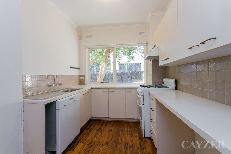 Gallery: 2/20 Selwyn Avenue