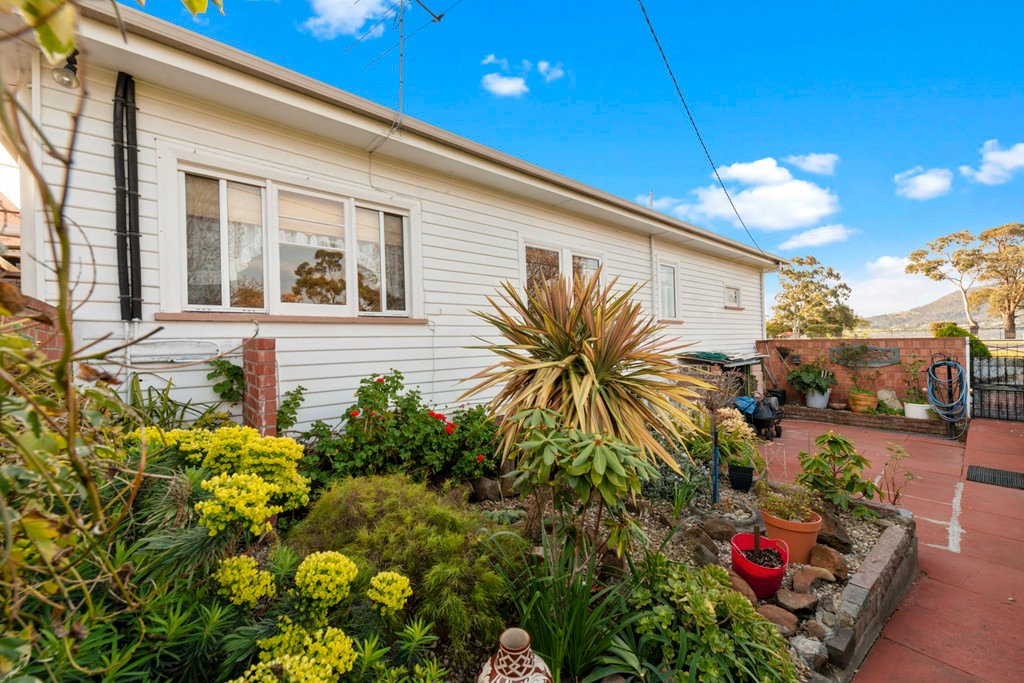 2/20 Shenstone Place MONTROSE 12