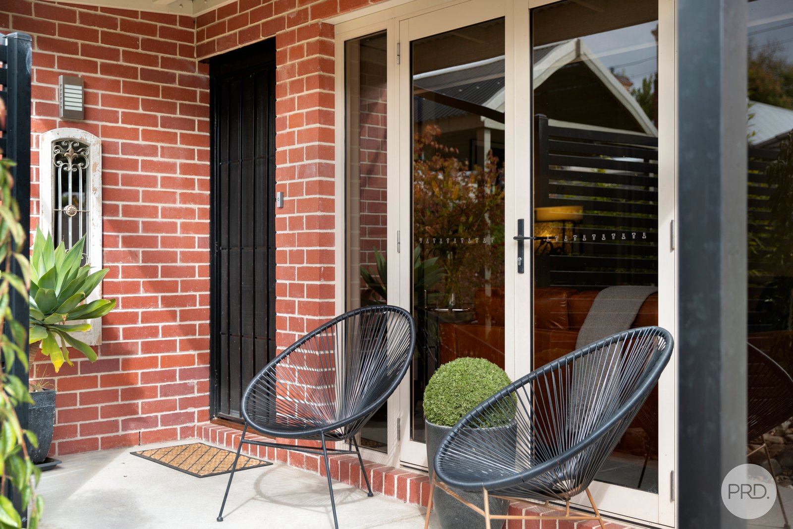 2/20 Steinfeld Street South GOLDEN POINT 2