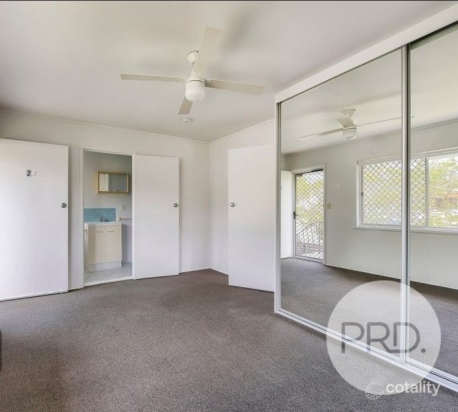 2/20 Surrey Street NUNDAH 2