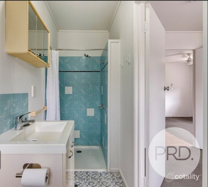 2/20 Surrey Street NUNDAH 5