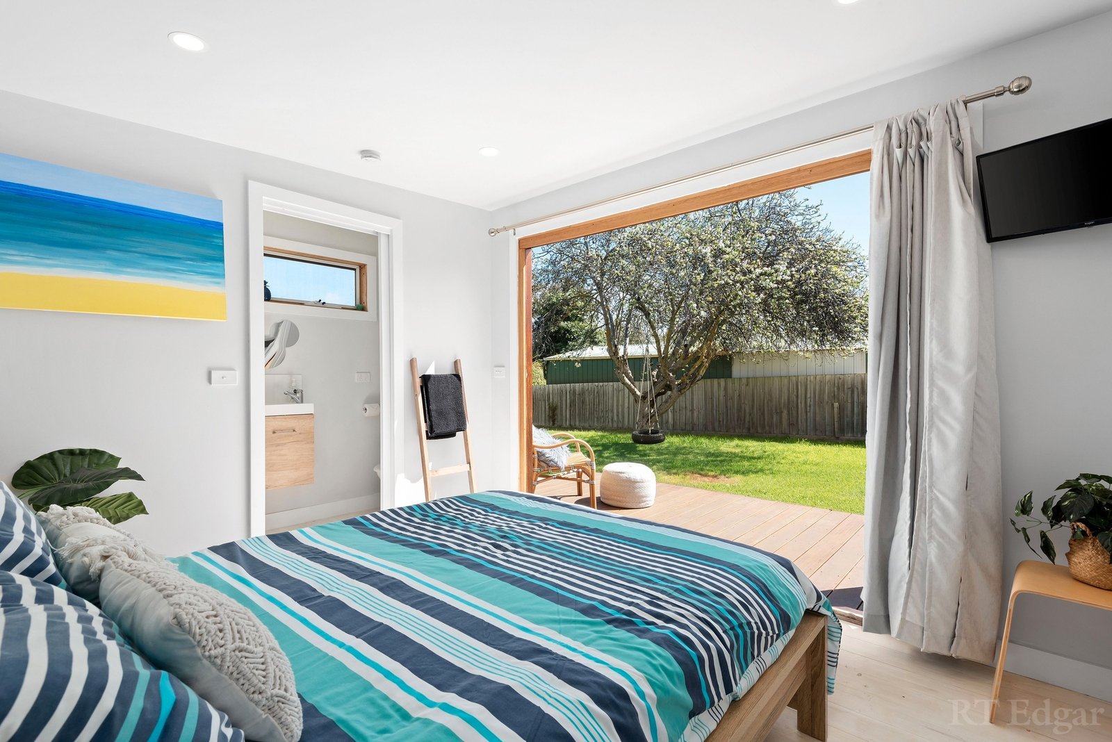Real Estate and Property in 220 Thacker Street, Ocean Grove, VIC