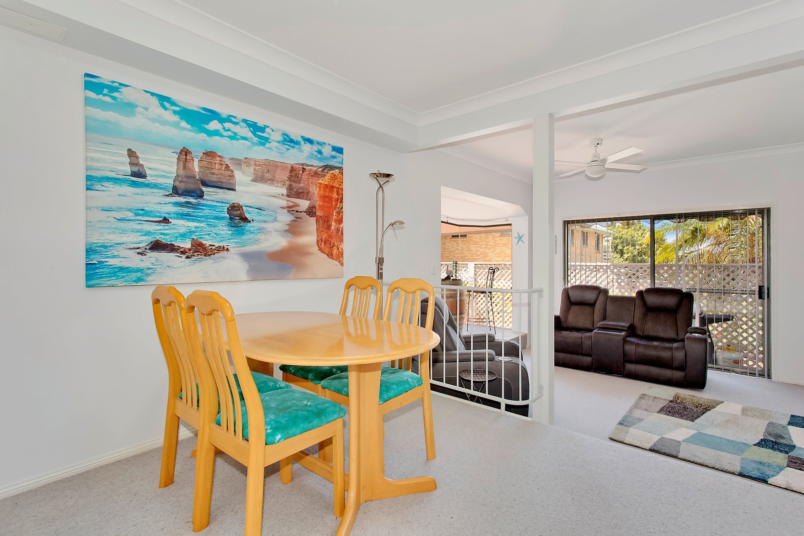 2/20 Tunis Street LAURIETON 3