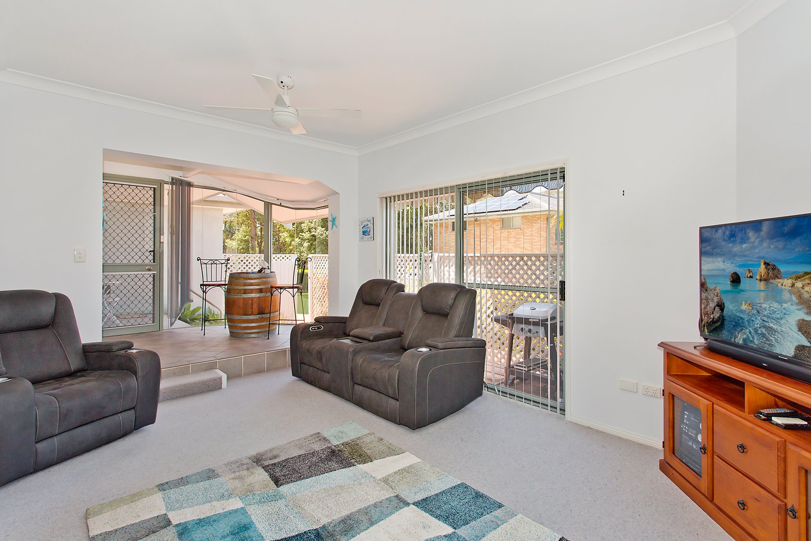 2/20 Tunis Street LAURIETON 6