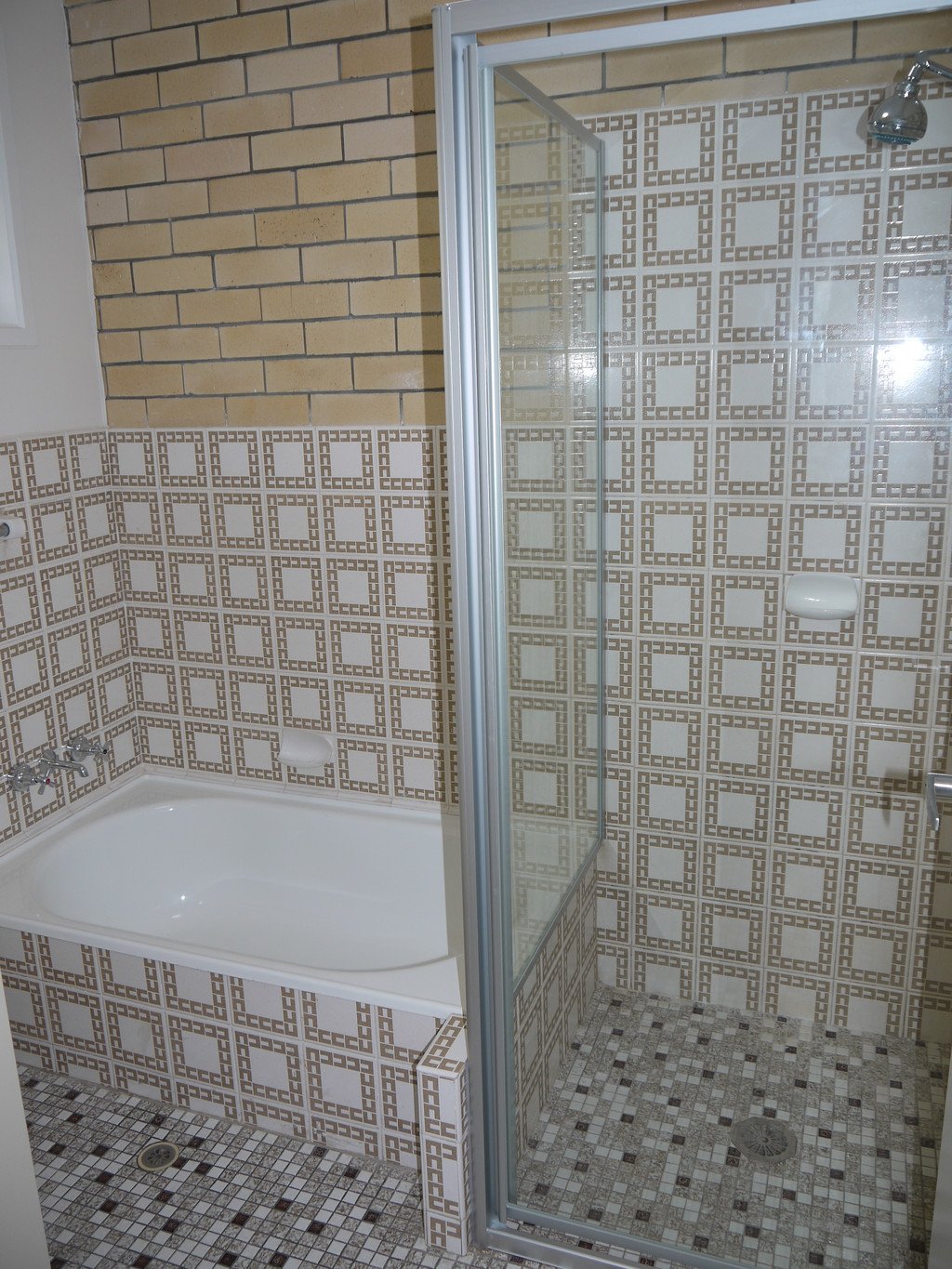 2/20 Walker Avenue PALM BEACH 4