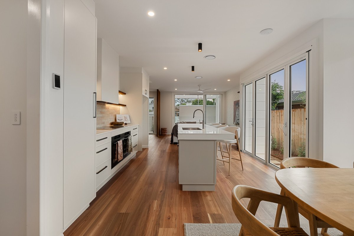 2/20 Walker Avenue Palm Beach 12