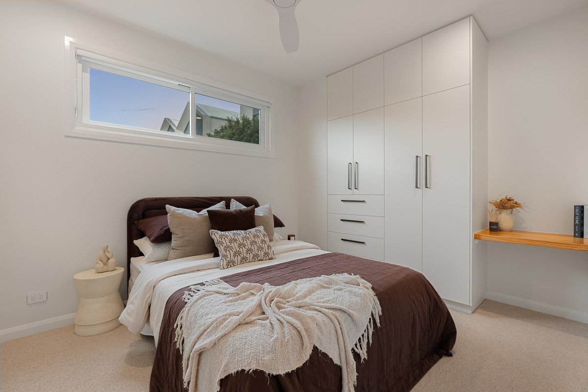 2/20 Walker Avenue Palm Beach 23