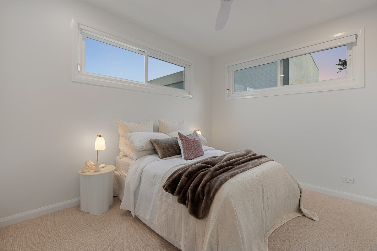 2/20 Walker Avenue Palm Beach 27