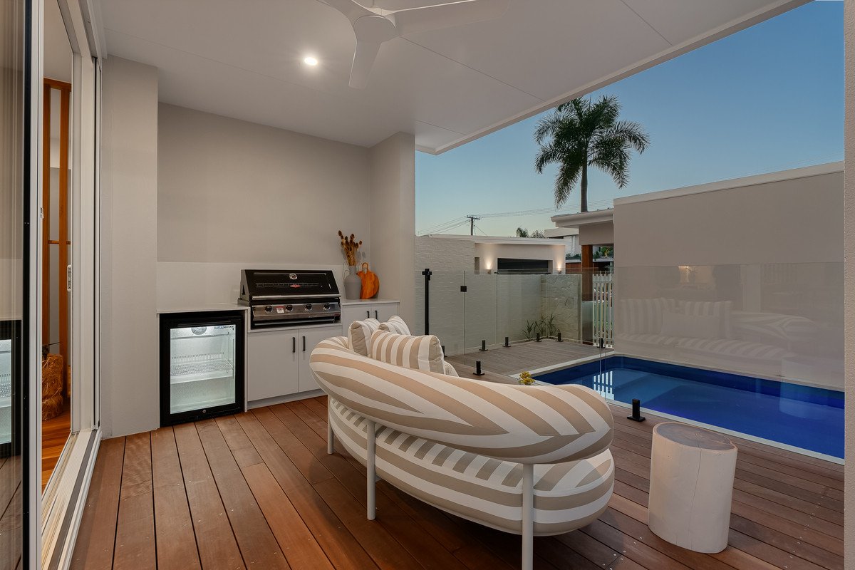 2/20 Walker Avenue Palm Beach 29