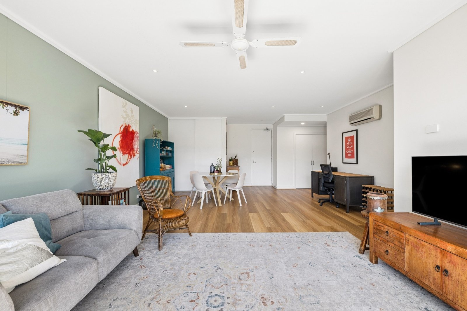 Gallery: 2/200 Bay Street