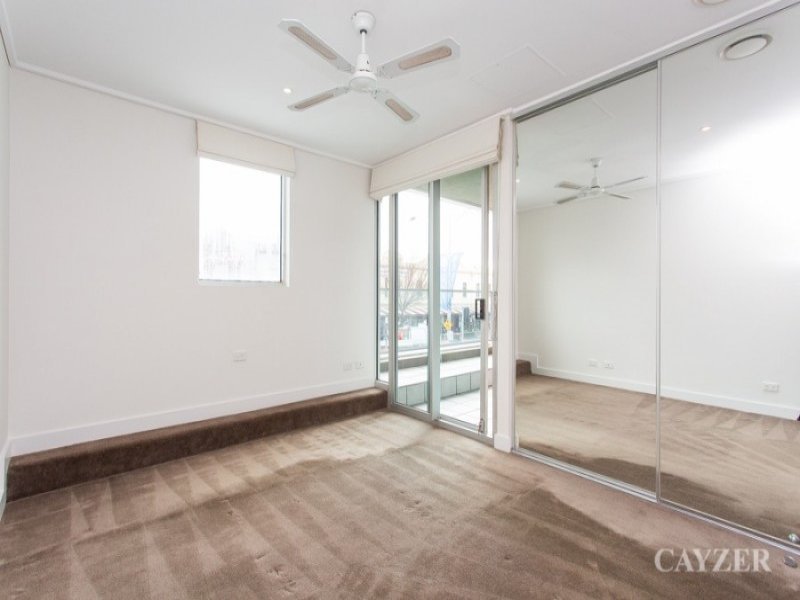 Gallery: 2/200 Bay Street