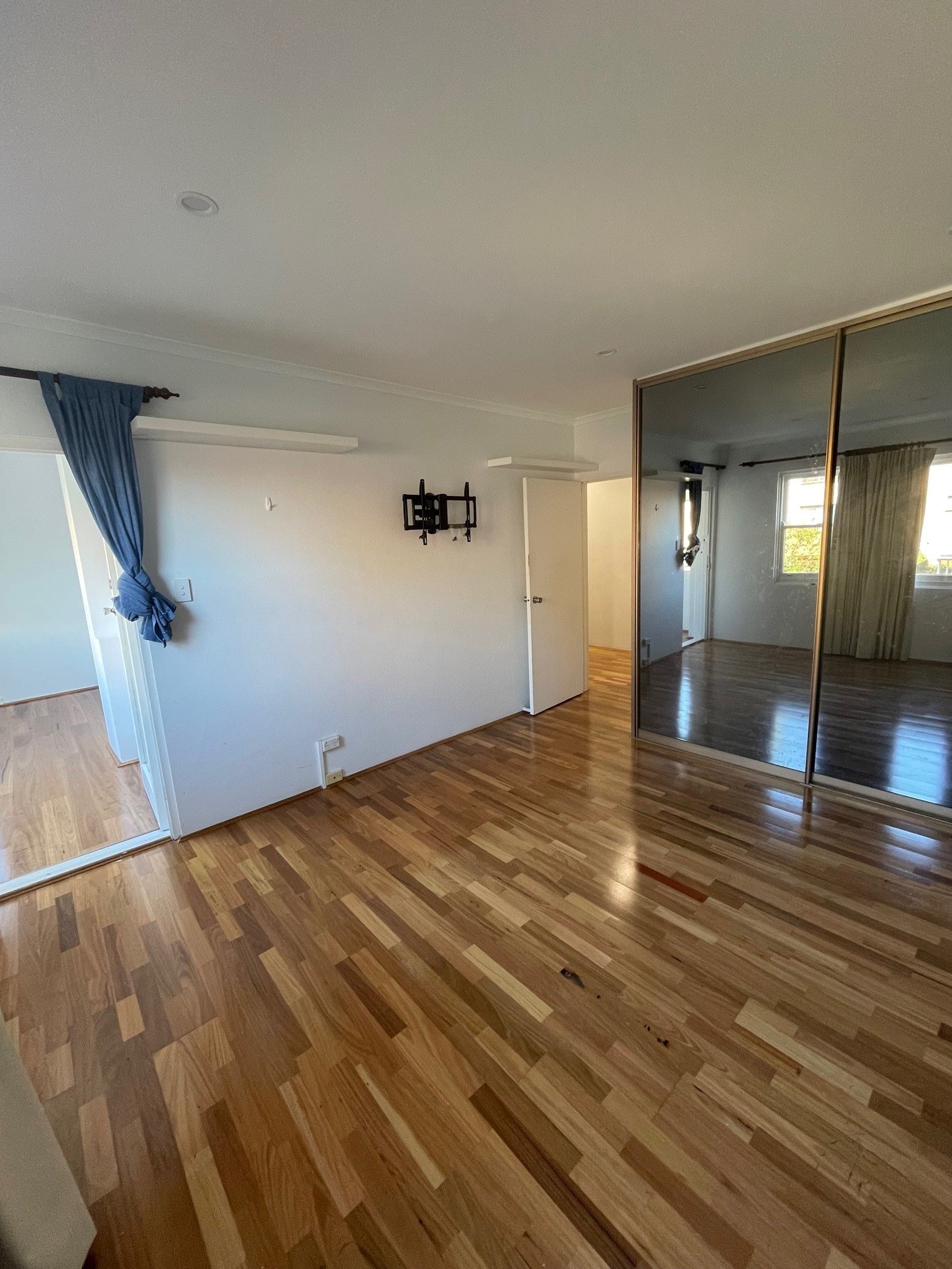 2/201-203 President Avenue MONTEREY 3