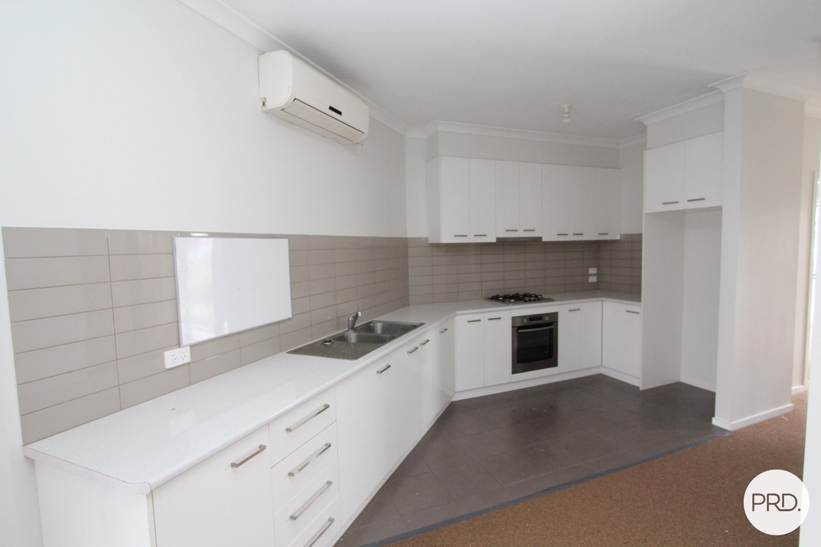 2/201 Humffray Street South BAKERY HILL 3