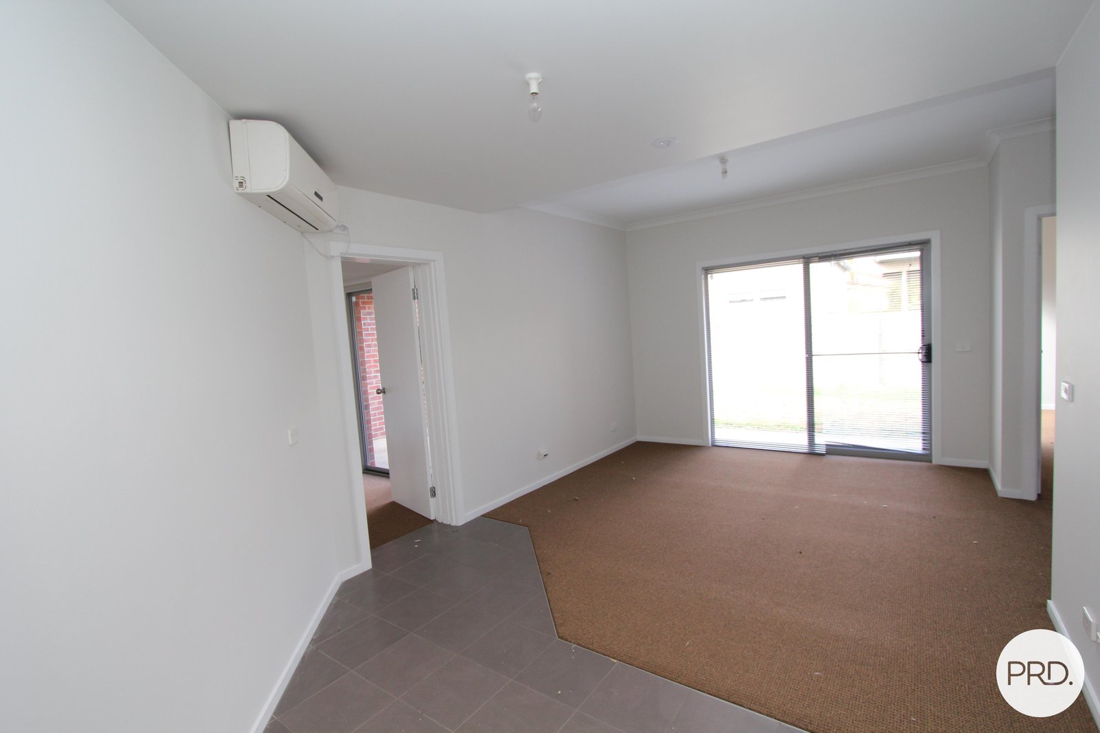 2/201 Humffray Street South BAKERY HILL 9