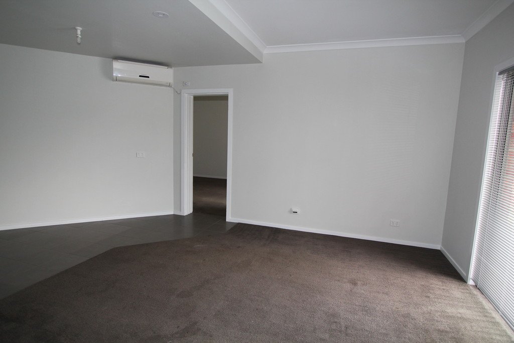 2/201 Humffray Street South BAKERY HILL 8