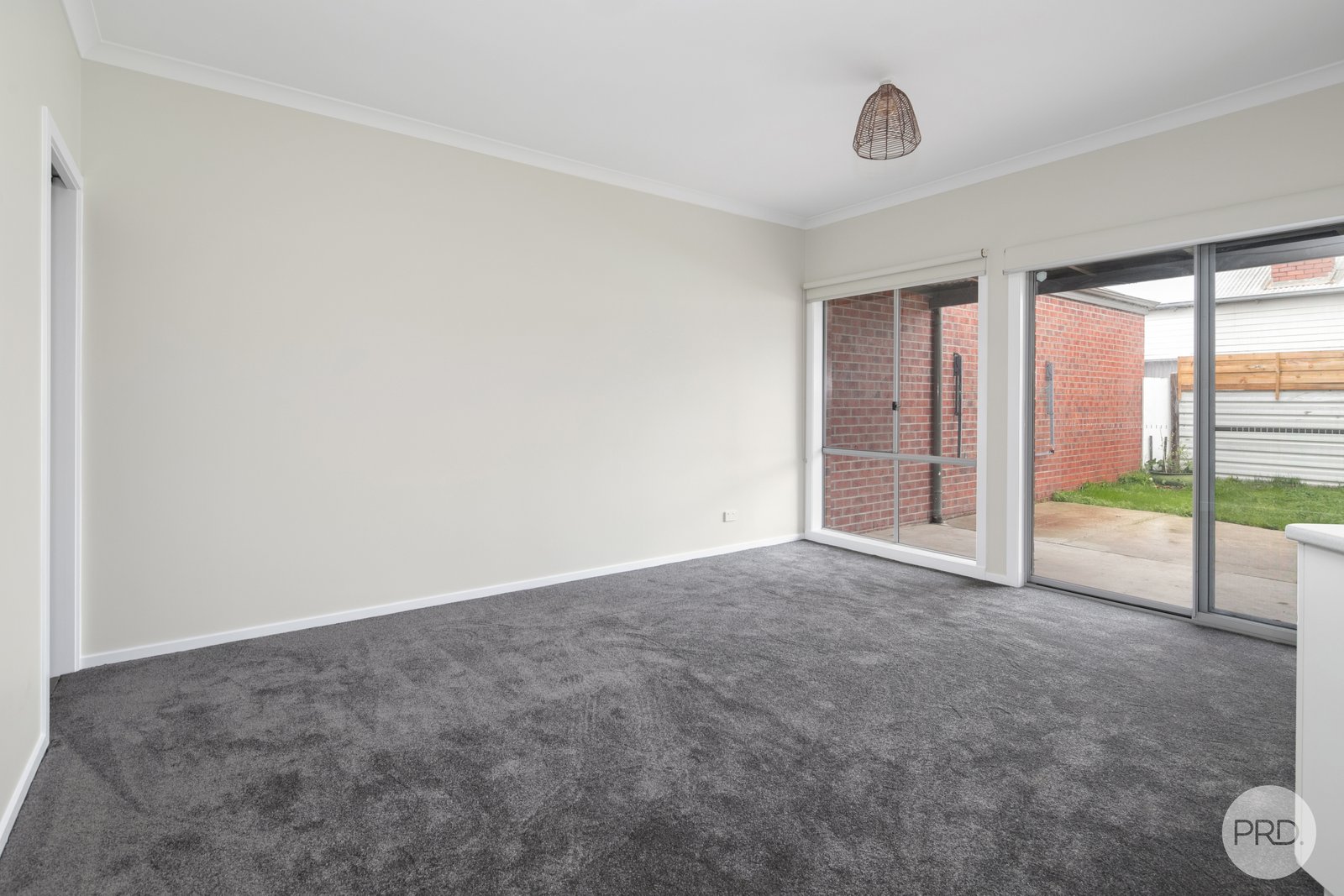 2/201 Humffray Street South BAKERY HILL 9