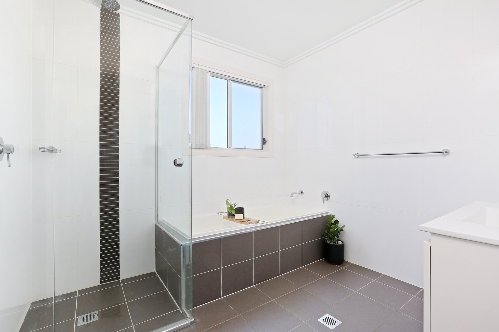 2/201 Wyndarra Way KOONAWARRA 4