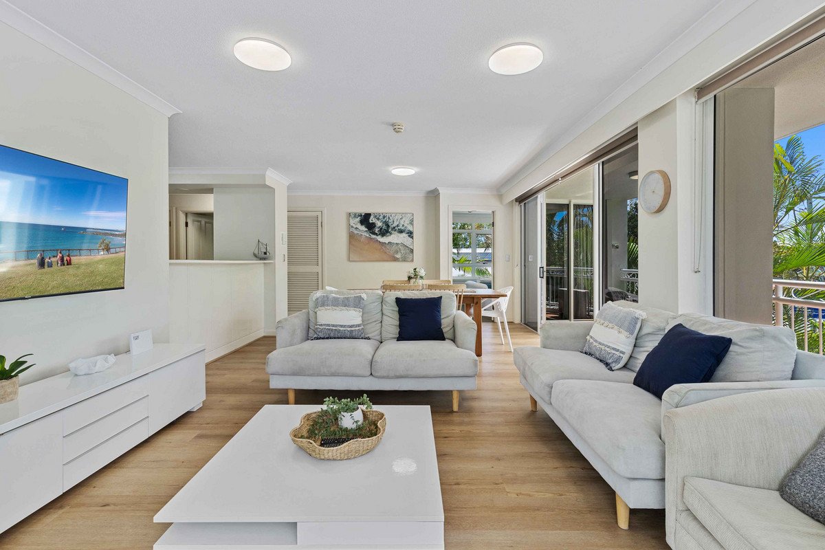 2201/220 The Esplanade Burleigh Heads 1