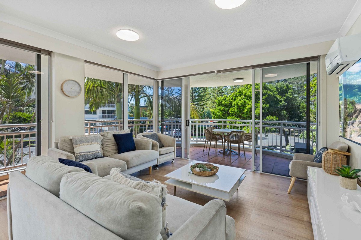 2201/220 The Esplanade Burleigh Heads 6