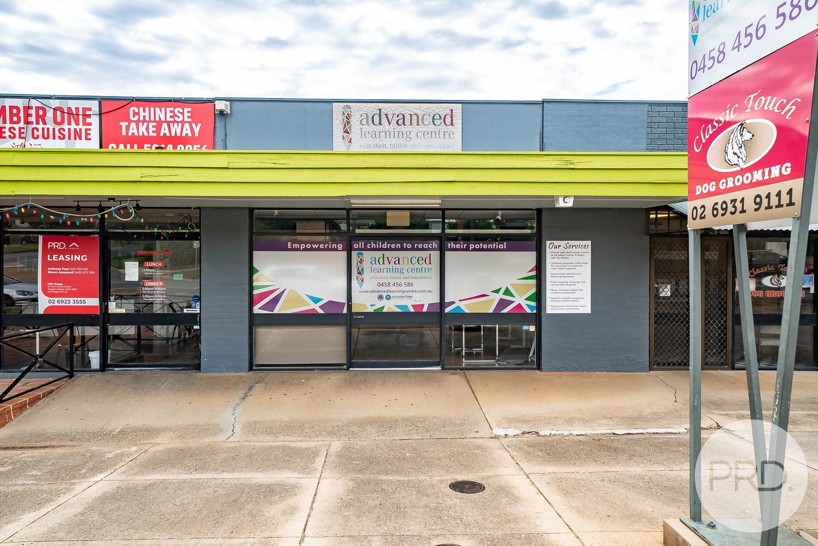 2/203 Lake Albert Road KOORINGAL 1