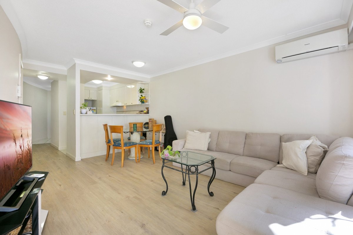 2203/220 The Esplanade Burleigh Heads 6