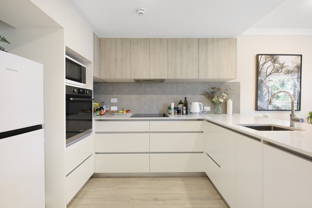 2203/220 The Esplanade Burleigh Heads 7