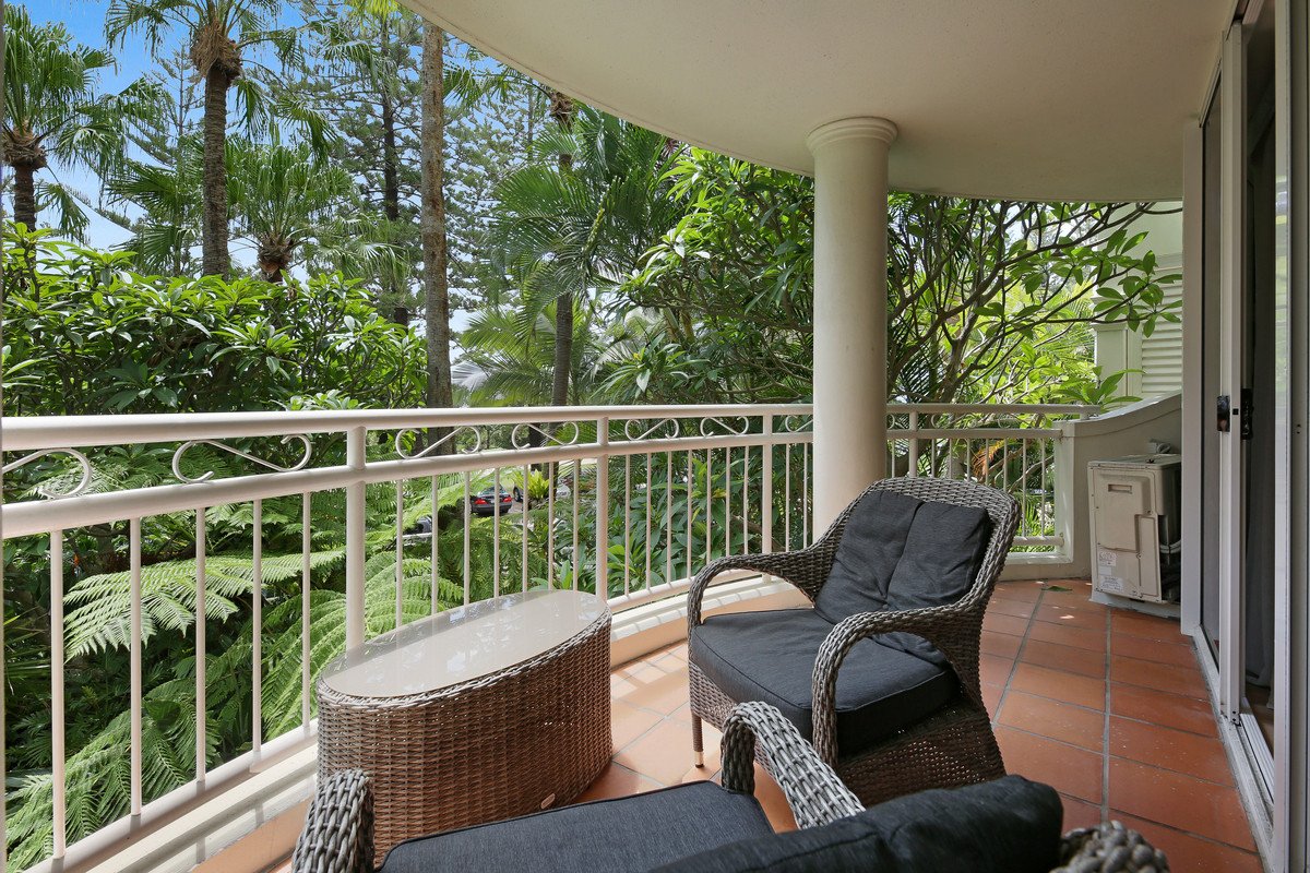2203/220 The Esplanade Burleigh Heads 17