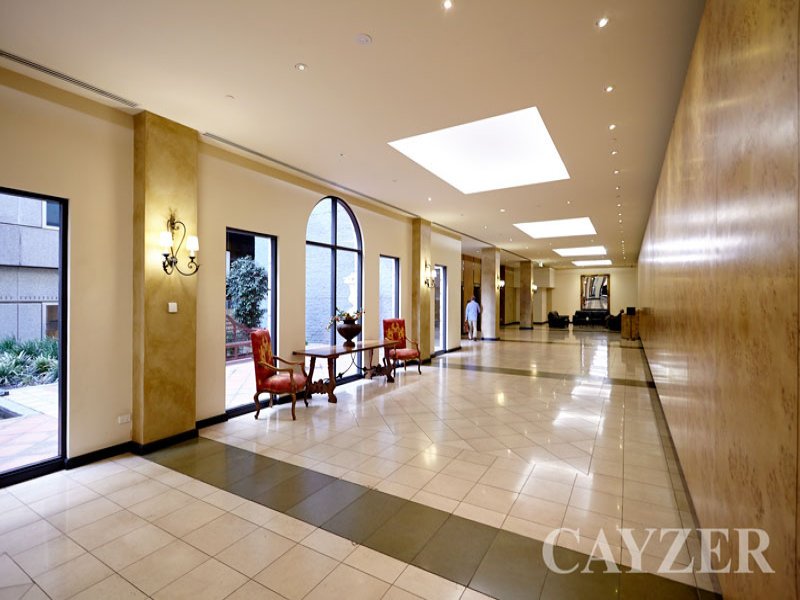 Gallery: 220/370 St Kilda Road