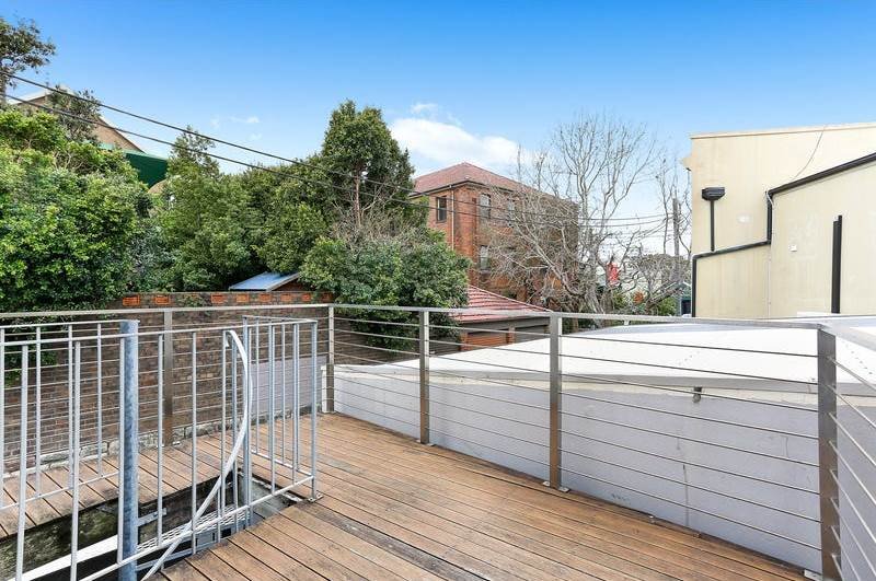 2/204 Bronte Road WAVERLEY 3