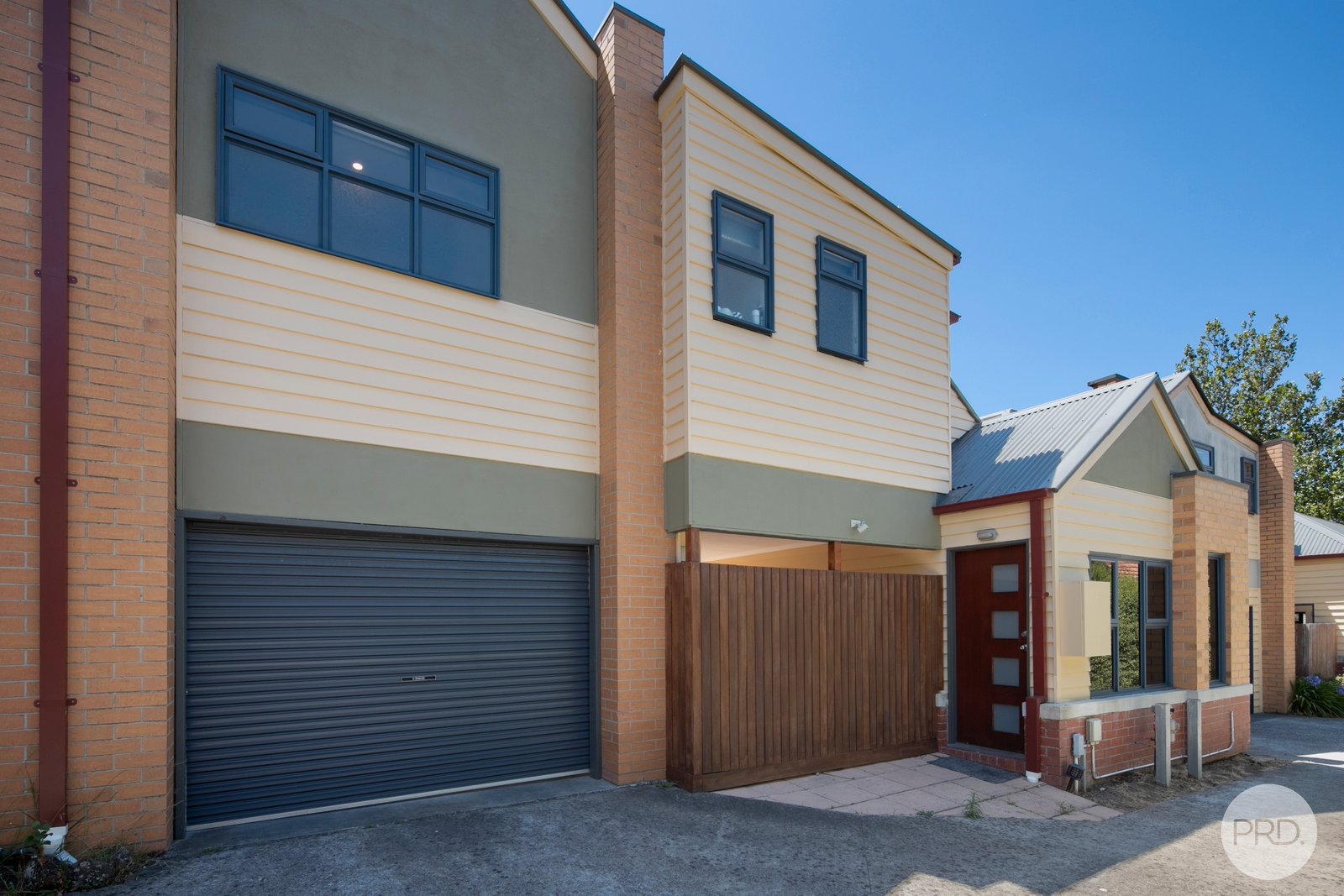 2/204 Drummond Street South BALLARAT CENTRAL 2