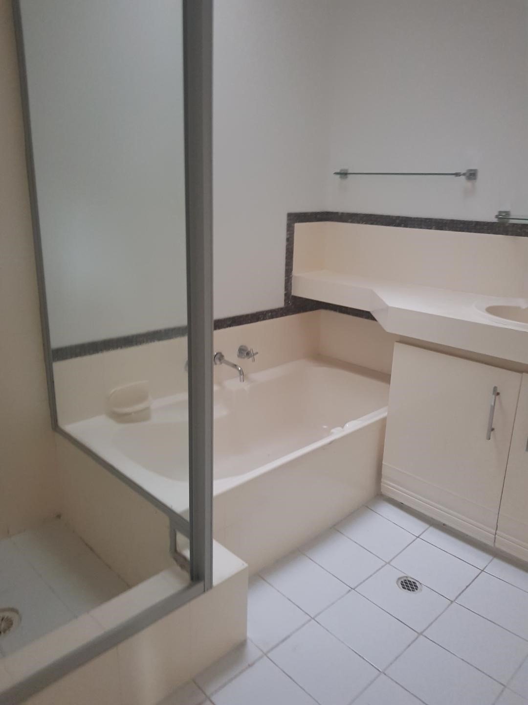 2/204 Melville Parade COMO 9