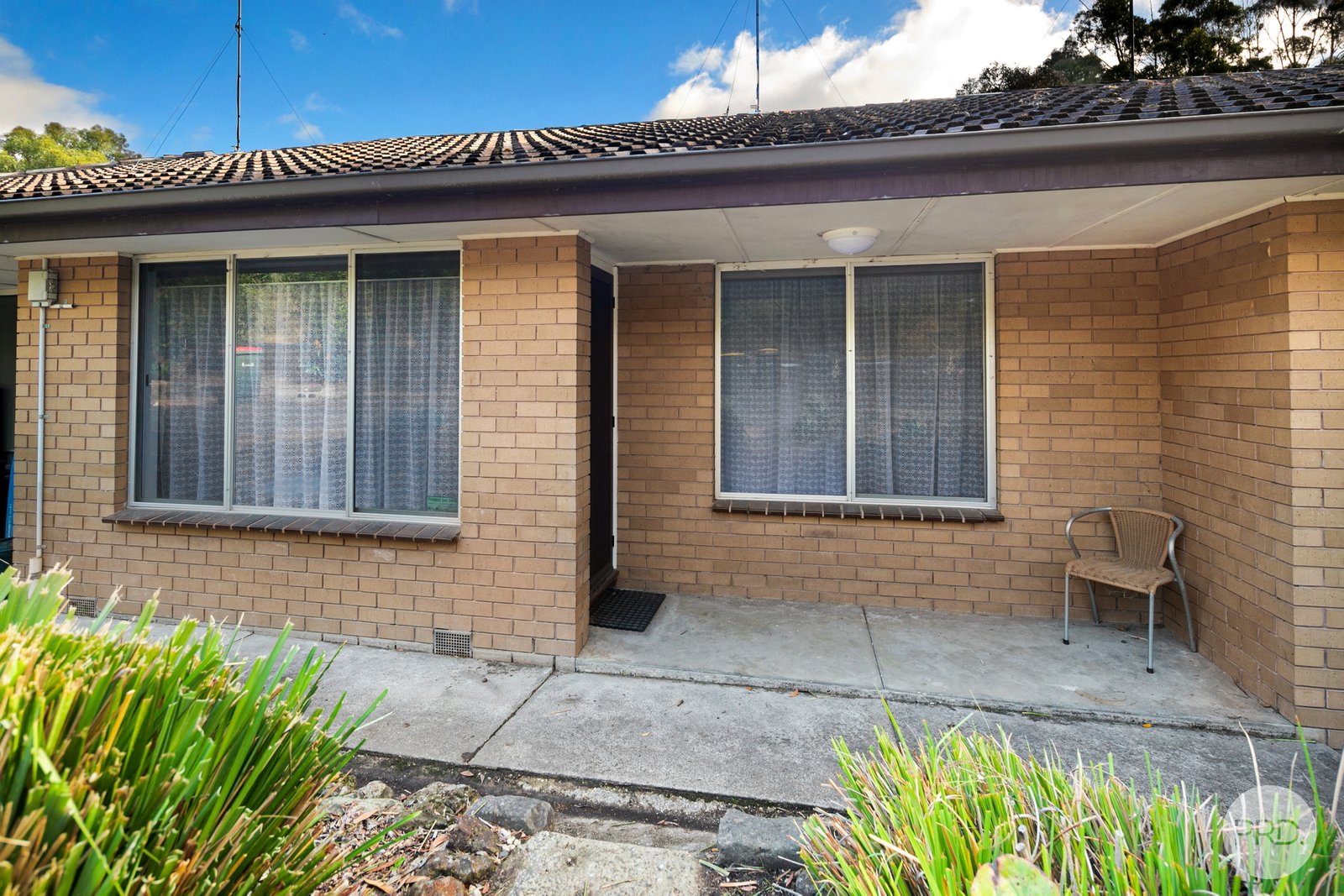 2/2042 Geelong Road MOUNT HELEN 1