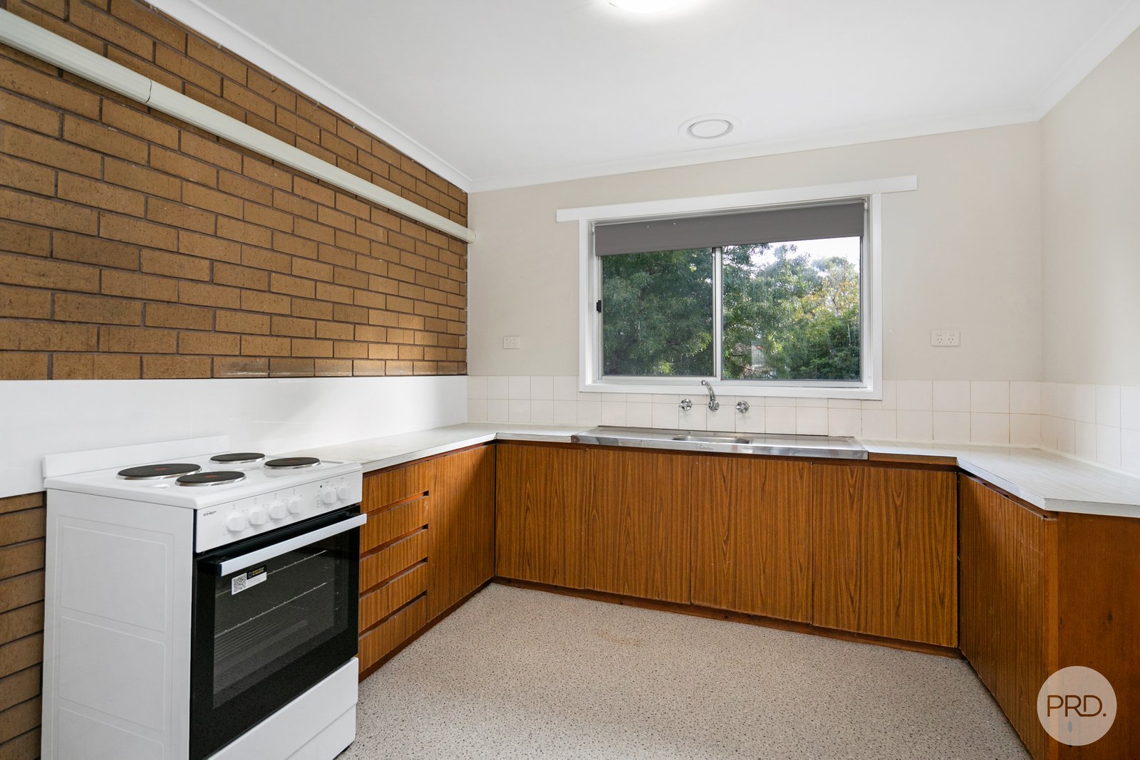 2/2042 Geelong Road MOUNT HELEN 2