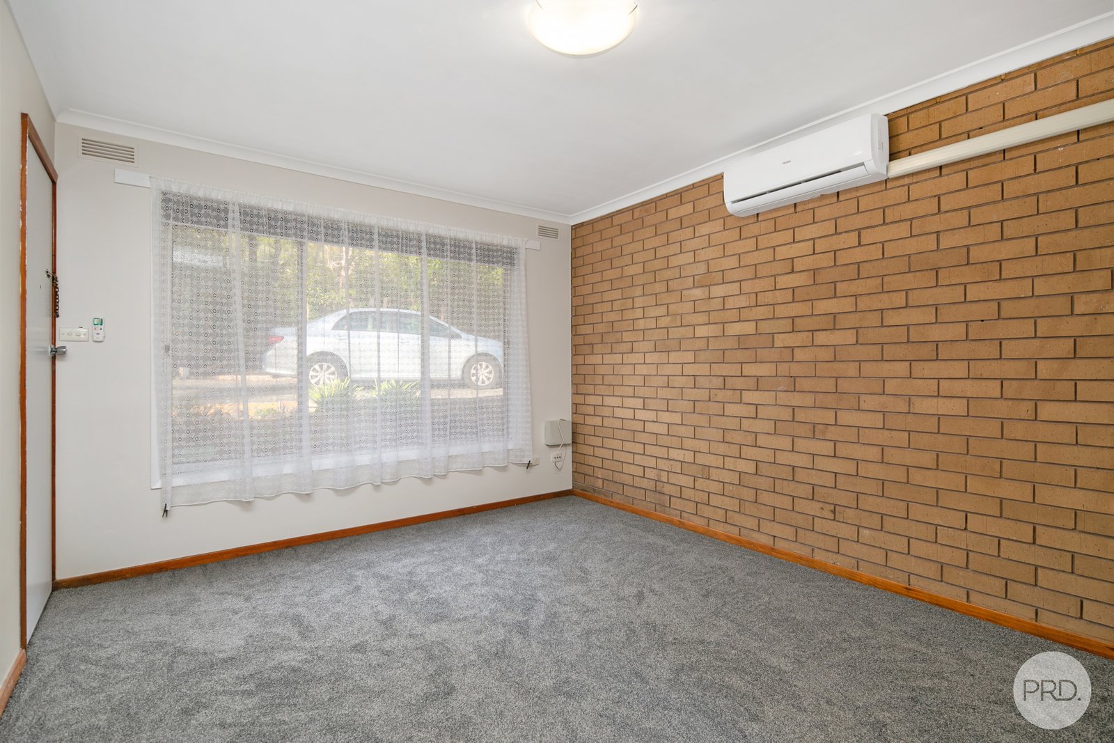 2/2042 Geelong Road MOUNT HELEN 3