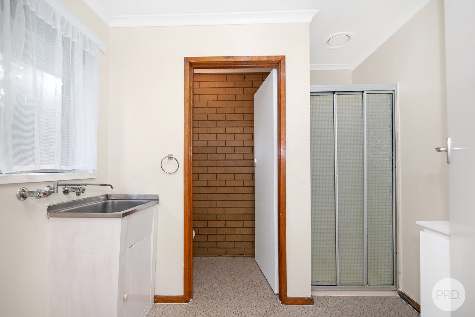 2/2042 Geelong Road MOUNT HELEN 5