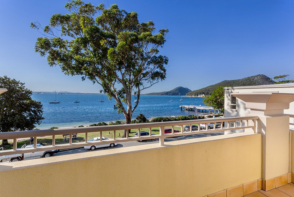 220/43 Shoal Bay Road SHOAL BAY 1