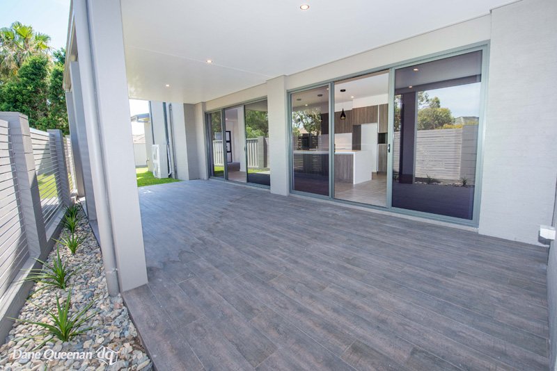 2/205 Rocky Point Road FINGAL BAY 11