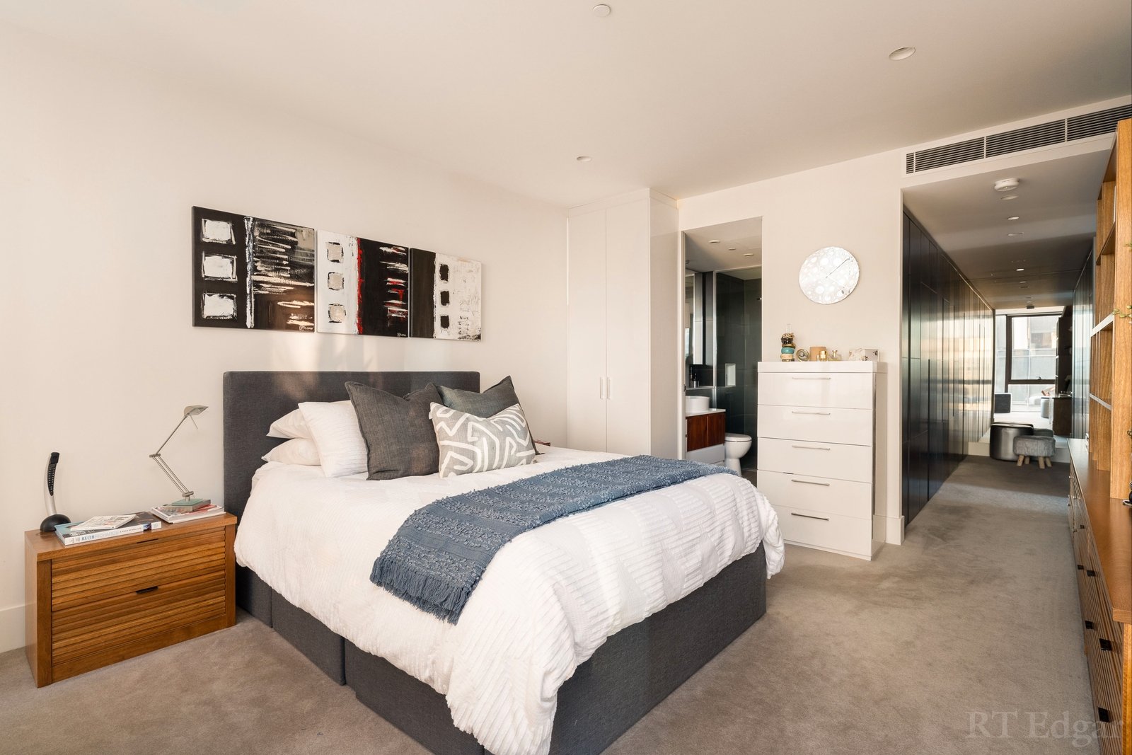 Real Estate and Property in 2206/227-229 Toorak Road, South Yarra, VIC