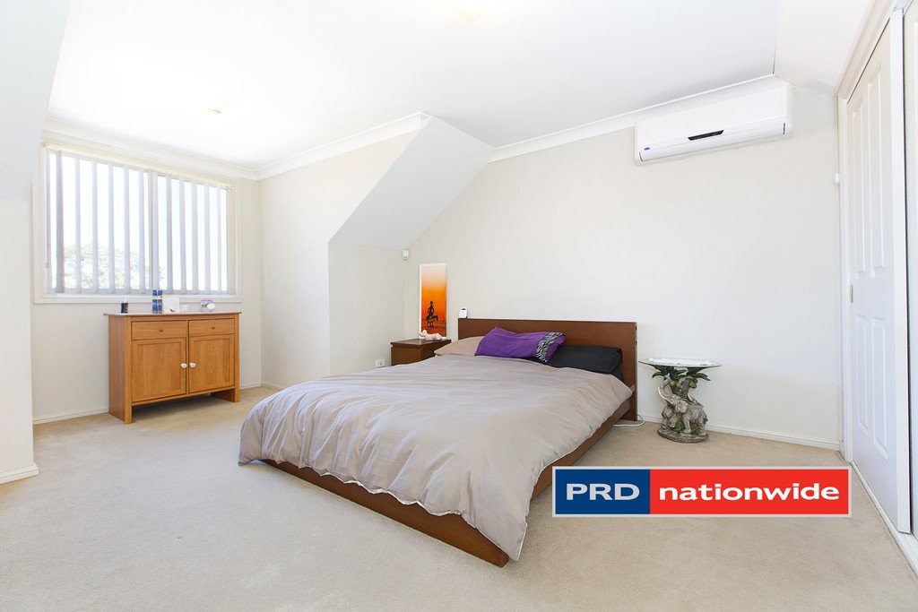 2/207 Jamison Road PENRITH 5