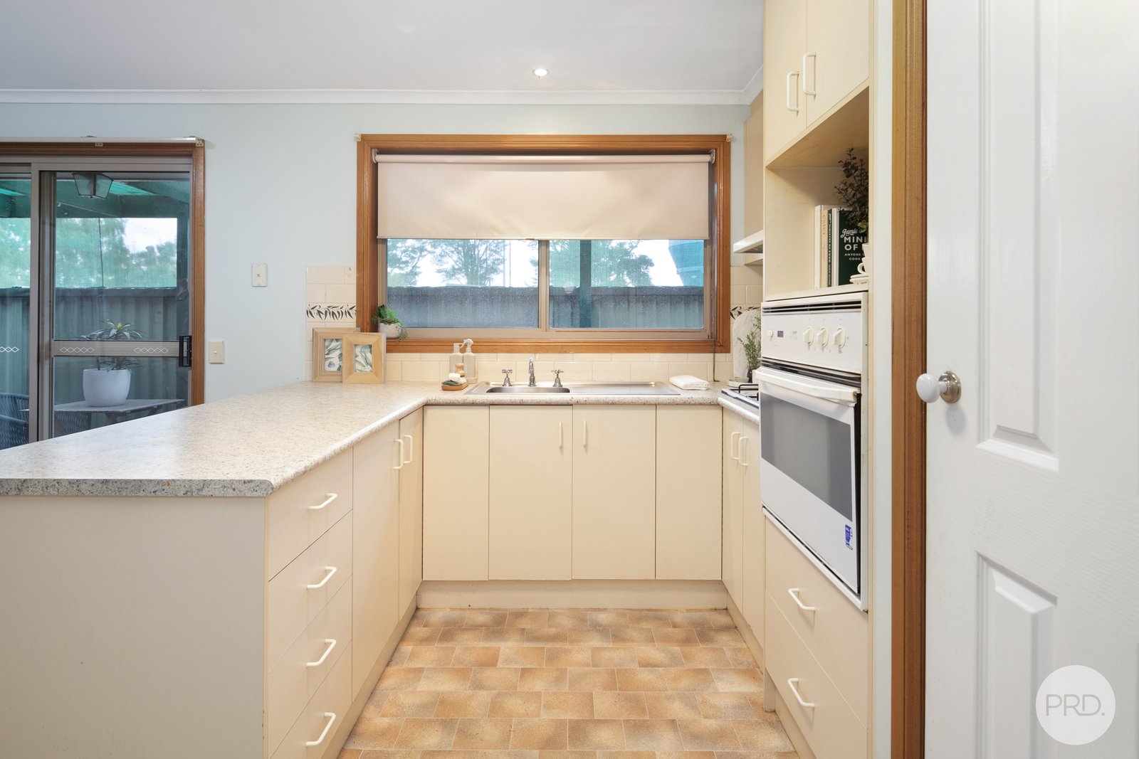 2/207 Yarrowee Street SEBASTOPOL 3