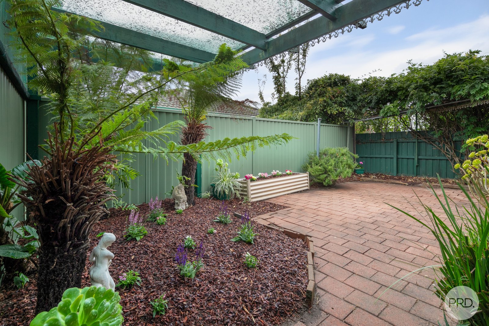 2/207 Yarrowee Street SEBASTOPOL 15