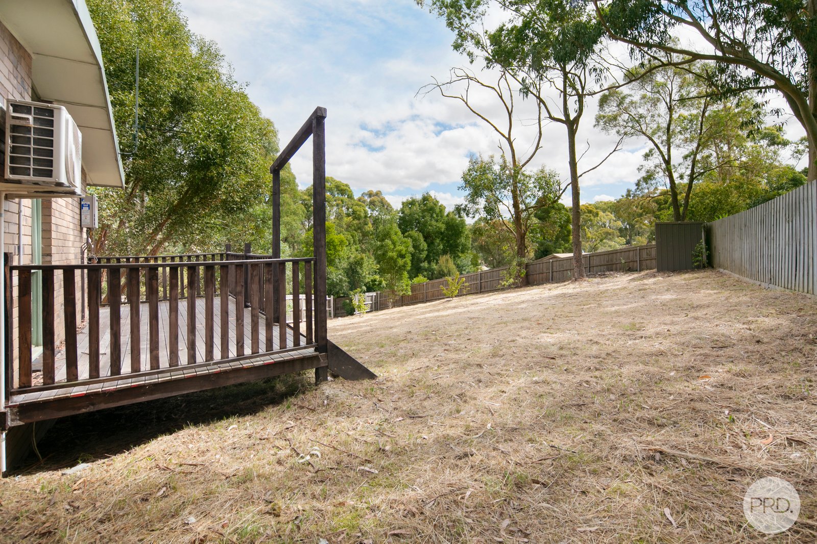 2/208 Eddy Ave  MOUNT HELEN 9