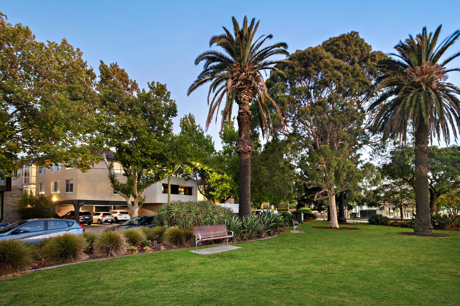 2/208 Tennyson Street, Elwood, 3184