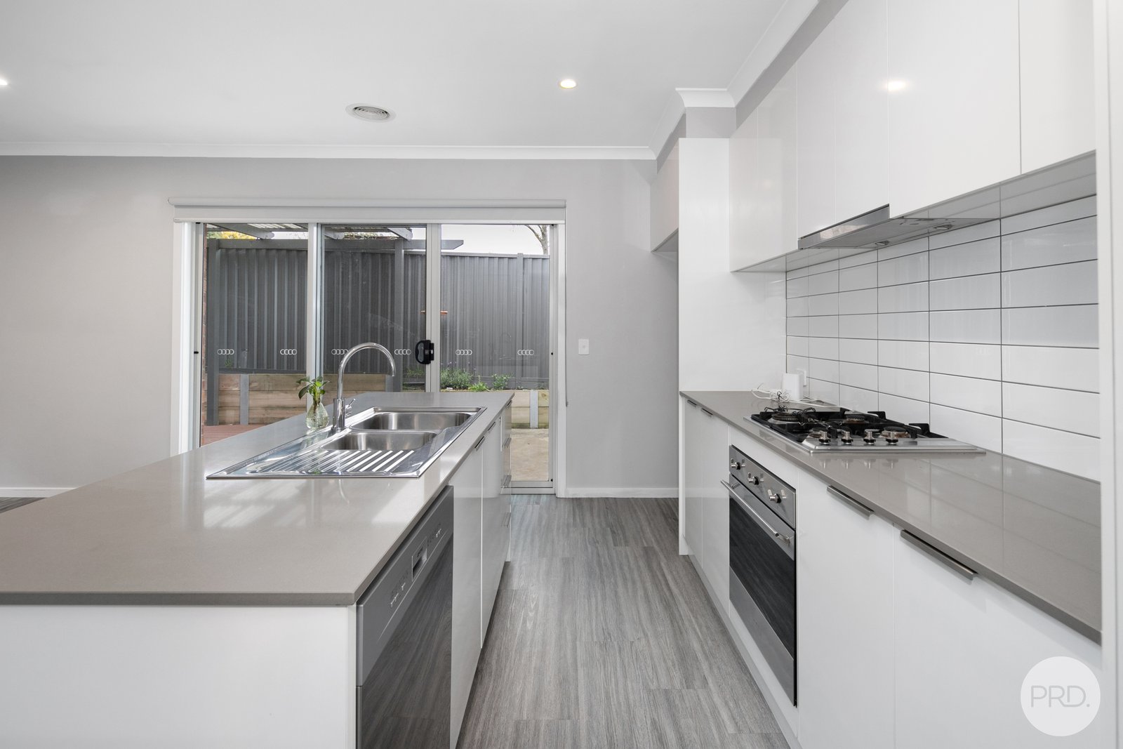 2/209 Tinworth Avenue MOUNT CLEAR 2