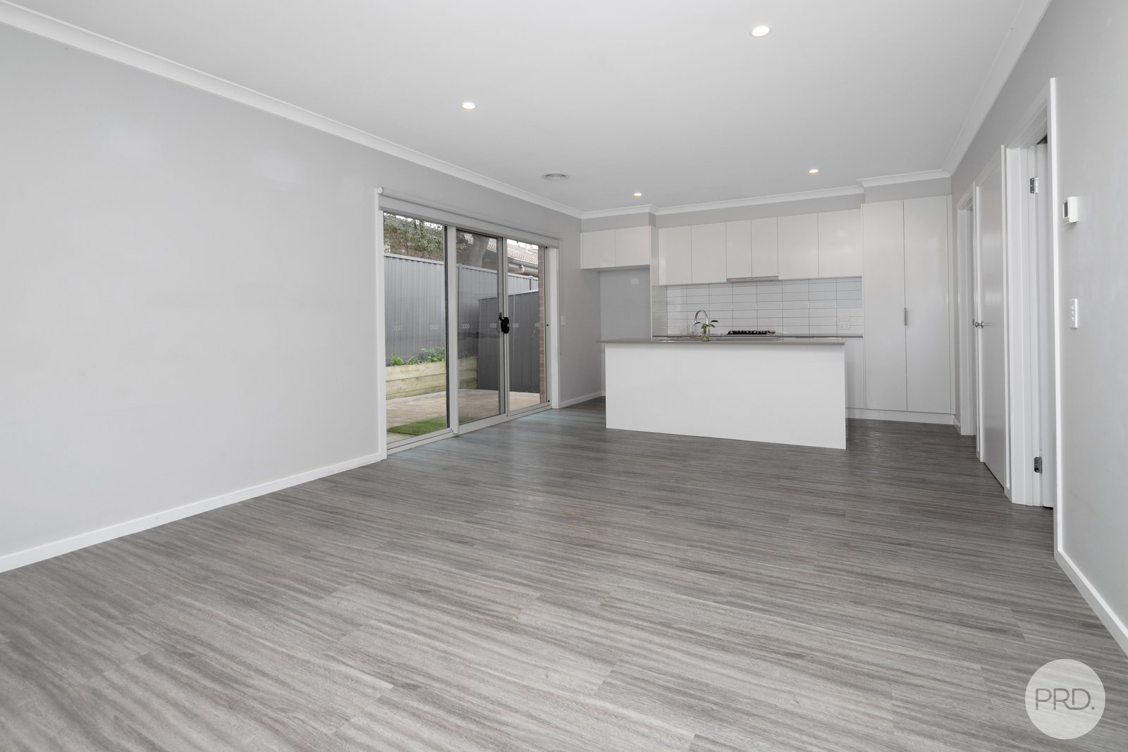 2/209 Tinworth Avenue MOUNT CLEAR 4