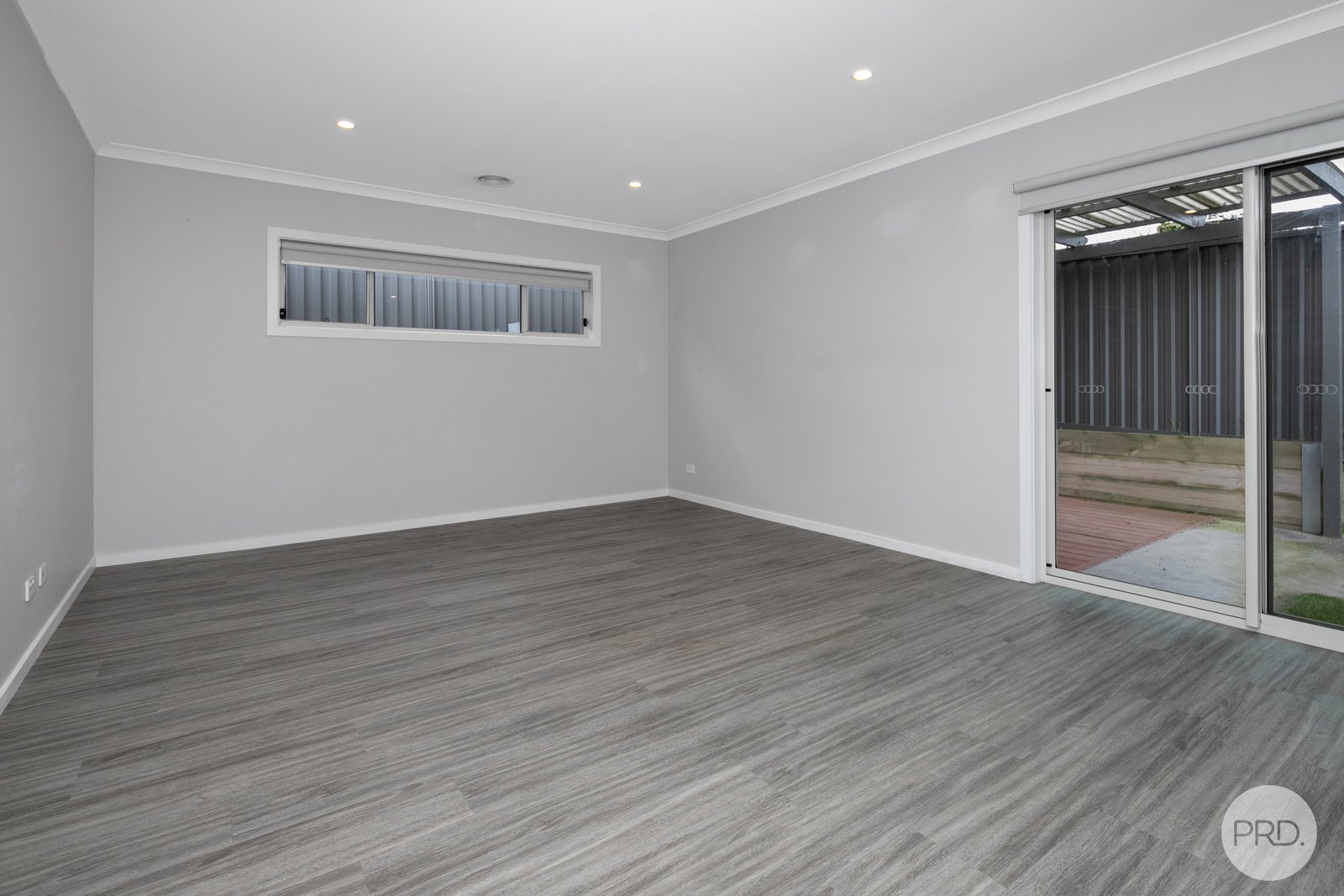 2/209 Tinworth Avenue MOUNT CLEAR 5