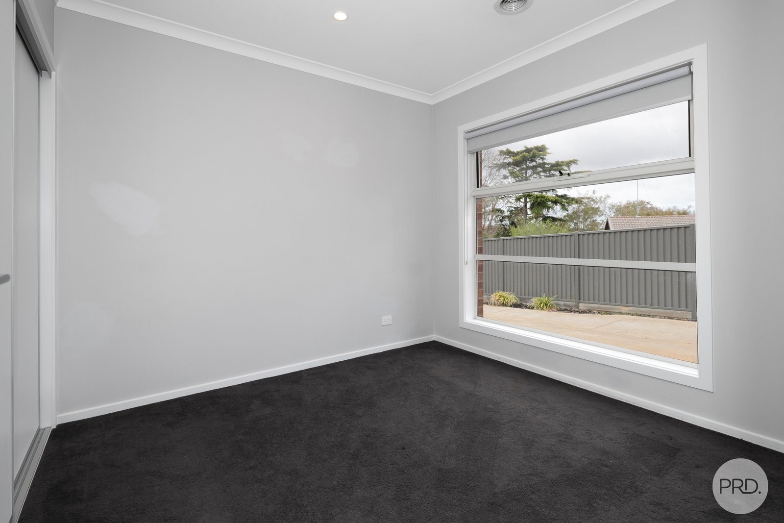 2/209 Tinworth Avenue MOUNT CLEAR 8