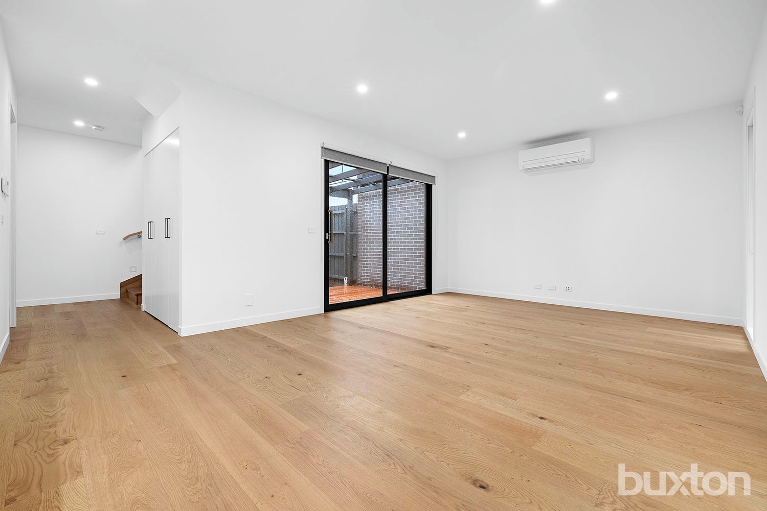 Gallery: 2/20A King Street